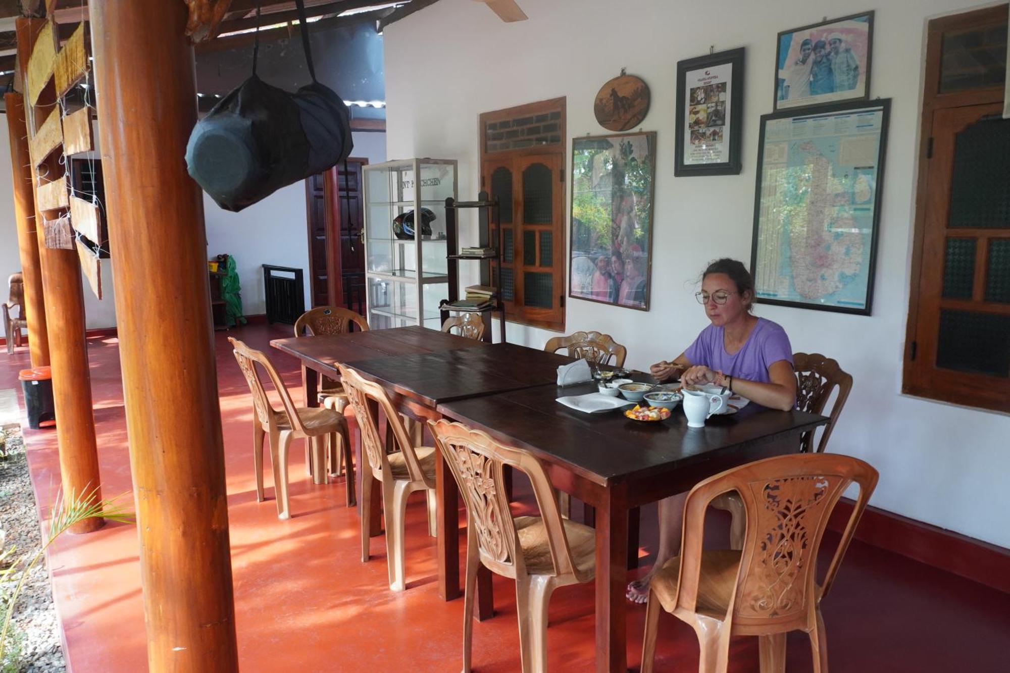 Vibushan Guest House Nilaveli Esterno foto