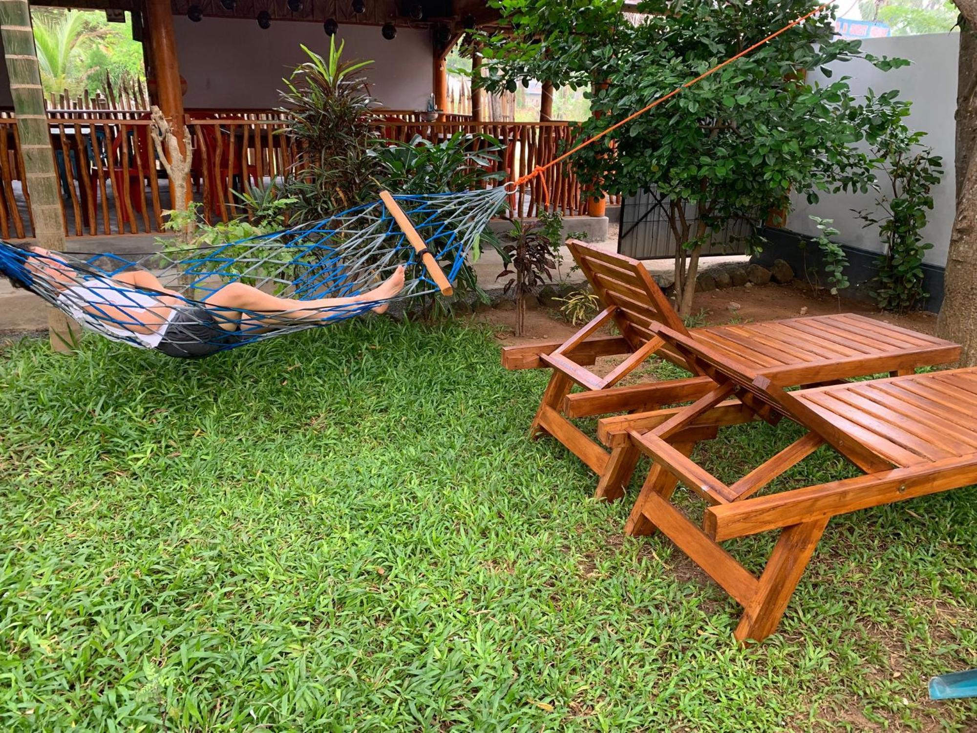 Vibushan Guest House Nilaveli Esterno foto