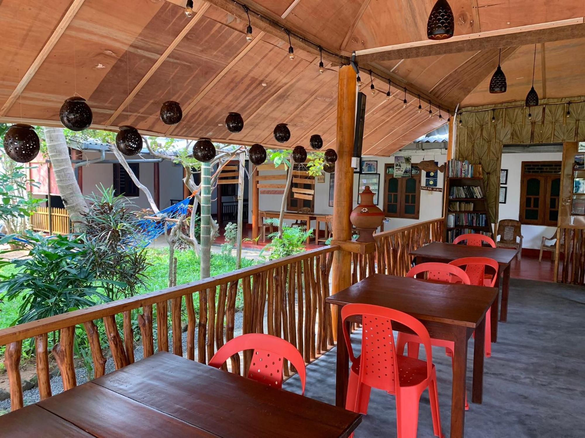 Vibushan Guest House Nilaveli Esterno foto